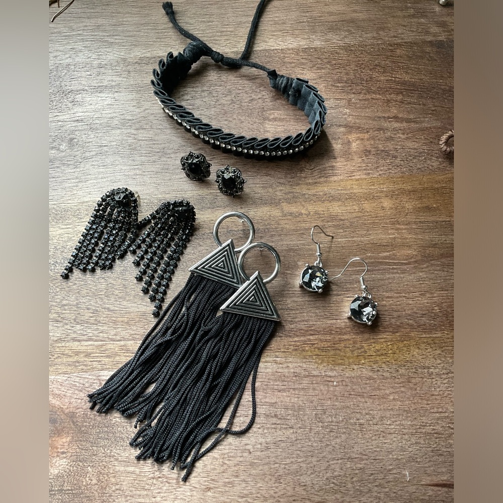 Paparazzi black - silver-tone earring and bracelet bundle